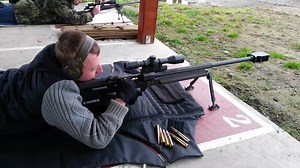 17000焦耳动能，Steyr HS .50（M1）实弹射击合集。