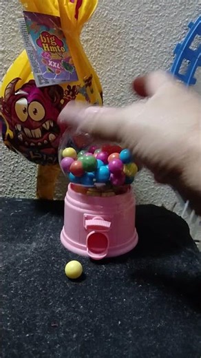 GUMBALL CANDY MACHINE DISPENSER WITH BIG LOLLIPOP #shorts