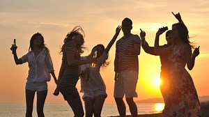 Der Sommer ist da: Bei diesen Beachpartys feiert ihr kostenlos an Nord- und Ostsee