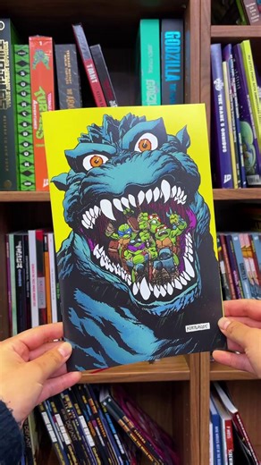 This IDW Exclusive Edition features a full-art cover by Kevin Anthony Catalan. Limited to 500 copies. Meet Leonardo’s Godzilla form, Raphael’s Rodan form, and Mikey’s King Ghidorah form! Grab the #IDWExclusive of #TeenageMutantNinjaTurtles x #Godzilla #4 here: https://ow.ly/mpIG50YtaaB #TMNTxGodzilla