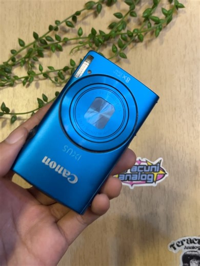 ANALOG & DIGICAM on Instagram: "❌SOLD OUT YOGYAKARTA❌ ⋆˚࿔ CANON IXUS 230HS˚⋆ ✮⋆ 12 Megapixels ✮⋆˙ 💸 Harga: SOLD 📸 Kondisi: 𐙚 Preloved/second 𐙚 Kondisi fisik judge by pict. 𐙚 All fungsi normal (flash, zoom in/out, tombol, autofocus) 𐙚 Layar polaris sudah diganti baru 𐙚 Ready to use🔥🚀 🖼️ Hasil foto (tanpa edit) slide akhir 🎥 Video test unit slide kedua 🔴 Minus: Layar vignette 🎁 Kelengkapan: — ★!