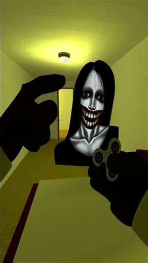Kuchisake Onna chase me in Liminal Hotel Gmod Nextbot