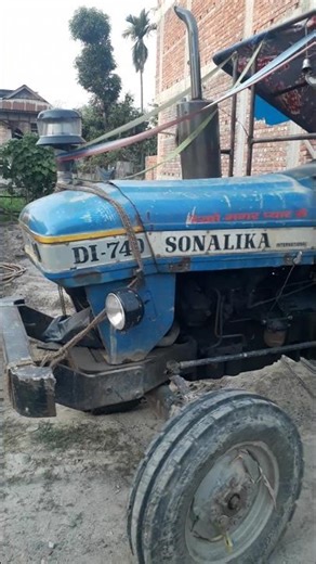 #tractor#viral#shorts#trending#ytvideos#satisfying#asmr#jcb#cranes#power#machine#operating#load#time