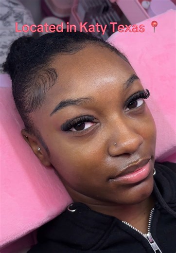 Hybrid Lash Extensions in Katy, Texas