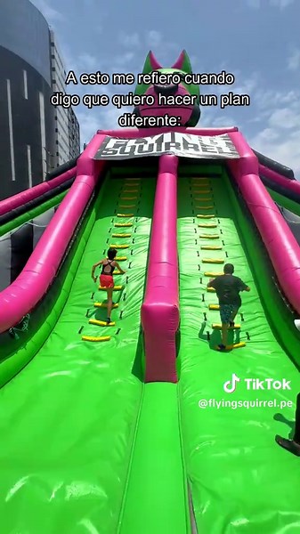 Diversión acuática en Flying Squirrel: ¡Ven y disfruta!