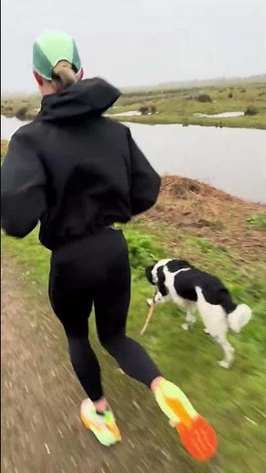 Running with Flo #run #dogsoftiktok #nike #outdoor #morning