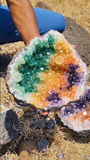 OMG 😱 Expensive Multicolor Crystal Geode Found Inside Massive Rock 💎 | Diamond Hunter