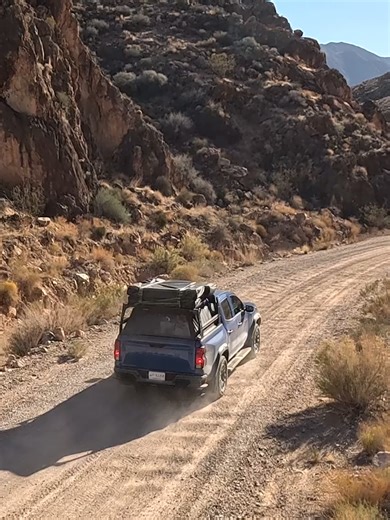 Awesome Off-Road Truck Setup with Fas-Top Traveler