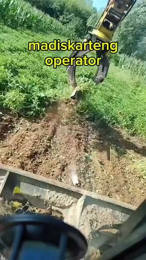 7.8K views · 15 reactions | Backhoe nilagyan Ng tubo para mabilis ipanglinis galing #diy #diyideas | Joel vlog | Facebook