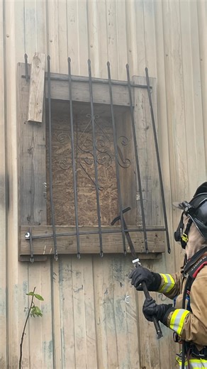 Capitol Fire Training L.L.C. on Instagram: "Pre-Determined Tool Assignments #forcibleentryfriday : Unit officers have so much on their plates to worry about dishing out tool assignments to members going down the road, or on scene. Pre-determined tool assignments help to eliminate that task on the unit officer. This is determined at line up, roll call, or check in into the duty night. In fact…predetermined tool assignments help that officer always know what’s coming without asking for anything, a