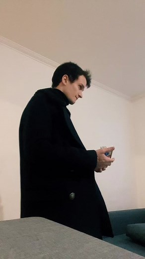 Card Trick Performance: Mastering Sleight of Hand Techniques