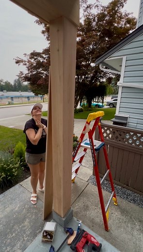 458K views · 2.4K reactions | I wrapped our post & beam and it completely elevated the front entry! If you’ve got a builder-basic porch, a little cedar cladding is quick curb-appeal win! Cost: $400  Time: 4 hours Was it worth it? Follow cause brick is next! 隣 #curbappeal #diyhomeprojects #cedar #entrywaydesign #entrywaymakeover | The Vanderstar Home | Facebook