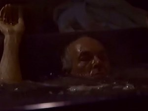 Cruz & Eden's scene - Explosive and electric evening in the jacuzzi PART 5