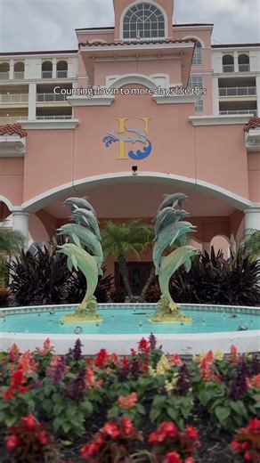We're dreaming of being poolside and sunny golf days with an ocean view. ☀️ | Hammock Beach Golf Resort & Spa