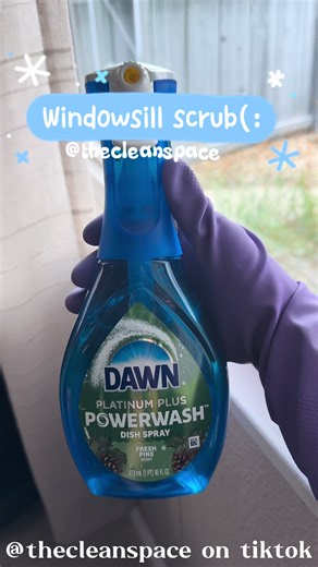 Transforming Dirty Windowsills with Deep Cleaning