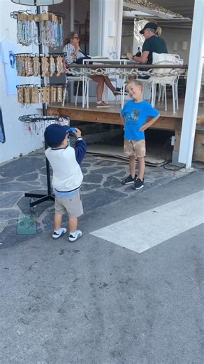 📸✨ Imagina la cara de tu hijo cuando tenga su propia cámara. Desde el primer clic empieza a explorar, capturar momentos y ver el mundo a su manera 🤩🌈. Se entretiene por horas sin pantallas, desarrolla creatividad y guarda recuerdos que te van a derretir el corazón 💛. Haz tu pedido hoy y dale su primera cámara de verdad 👉📦. | MINI ME STORE