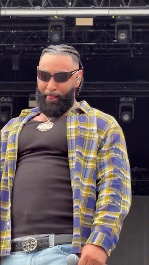 La Fouine kiffe à MORT quand tout le public hurle “Booba la salope” aux Ardentes 🔥😭