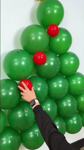 DIY Balloon Christmas Tree 🎈 | Easy Holiday Party Decor