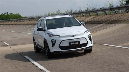 Chevrolet Bolt EUV Sets 560-Mile Range Record In Efficiency Challenge