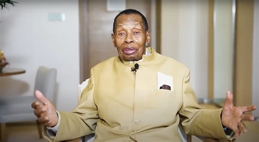 Ezekiel Guti: revered Zimbabwean church leader who preached hard work and morals over miracles