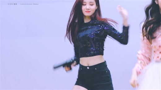 【MOMOLAND】Yeonwoo妍雨(李多彬)39支百万直拍合集(官方_饭拍)BBoom BBoom