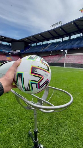 LIVE PENALTY Game - Download Now from Google Play or AppStore!