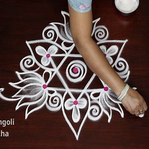281K views · 668 reactions | Easy to draw Small kolam & muggulu designs by easy rangoli Suneetha in simple steps #rangoli #kolam #muggulu #design #art #artist #artwork #reels #fbreels #rangolihomes #rangolidesigns | Easyrangoli suneetha | Facebook