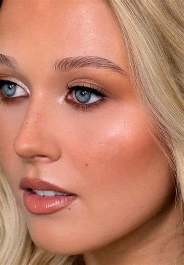 Bronzed Glowy Makeup Tutorial for a Sultry Look