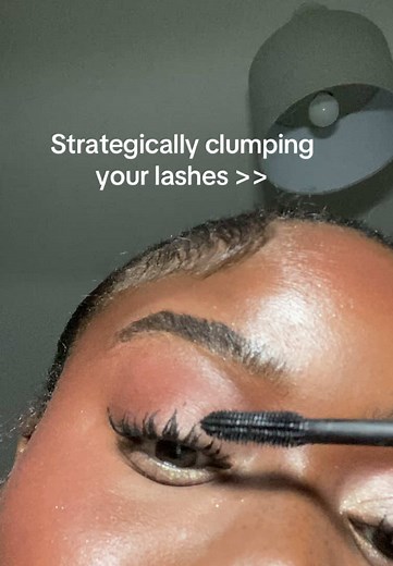 Essential Mascara Hacks for Perfectly Clumped Lashes