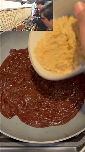 Karan Johar Favorite Chocolate Walnut Fudge || Karan Johar & Farah Khan Chocolate Fudge Recipe-KUDGE