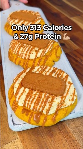 High Protein Loaded Biscoff Cookies! Only 313 Calories!🎃🍪💪#food #shorts #highproteinrecipes