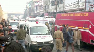 En Inde, l'incendie d'une usine fait au moins 43 morts à New Delhi