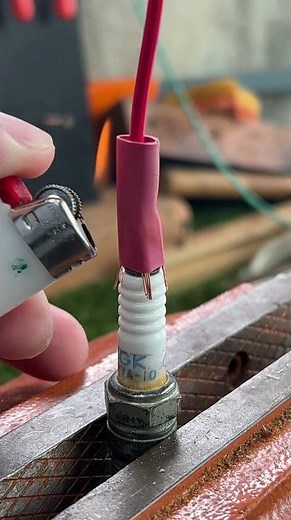 Fix spark plug boot contact issues the smart way Clean fixs#AutoRepair #Ignition #WorkshopTip