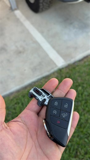 New Keychain Reveal and Cold Start of GMC Sierra
