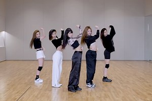 Watch: LE SSERAFIM Is Fierce And Fiery In "ANTIFRAGILE" Dance Practice Video | Soompi