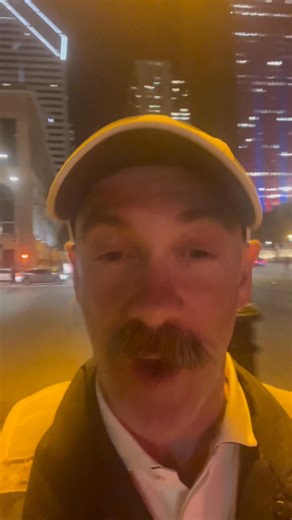 Hey CHICAGO! Thank you for a glorious Thursday. Here’s my schedule for Friday. 9-10:30 AM at the intersection of Ida B Wells and Michigan I’ll be handing out more baby slushies and hugs and high fives with Nike Running and DSG then from noon - 2 PM I’ll be around the Nike Running area at the Expo. And from 6 PM on I’ll be at the Nike 312 Races at 1800 West Lake Street. Cheers! 👊 | Coach Bennett