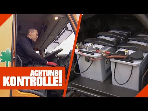 LKW Überbrückung! ADAC hilft LKW beim Starten! | Achtung Kontrolle | Kabel Eins