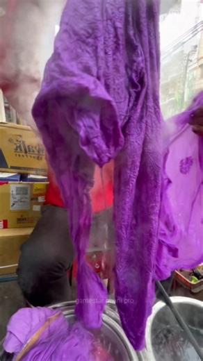 Gamestar Phani Pro | Food Vlogs on Instagram: "⚡⚡ Old Clothes Colouring Process⚡⚡ #shorts #telugufoodie #esangathulu #streetfood #foodie omelette"