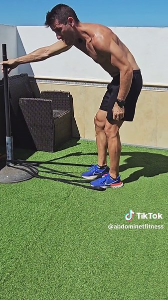 Truco con bandas para ejercicios de glúteos#bandas #resistantband #bandasderesistencia #fitness#glutes #glutesworkout #fitnessmotivation #hack #fitnesstips