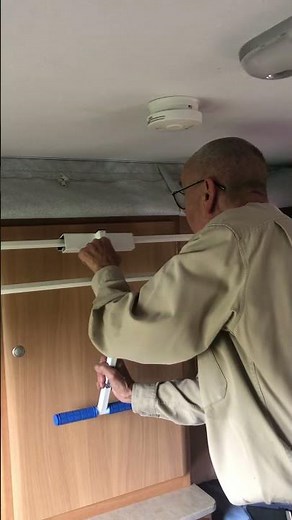 John and his Jayco pop top with Single beds using LeverM8 to lift the roof.