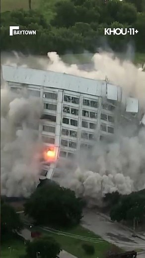 10 story ExxonMobil office building in Baytown imploded