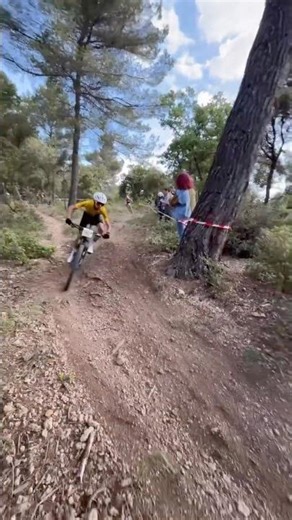 En pression toute la course 🥵🥵 #vtt #biking #mtb