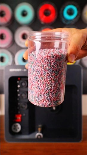 What kind of filament is produced when pellets of different colors are mixed together? #3dprinting
