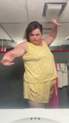 #1take #letmedance #dance #plussizedancer #nochoreo #freestyle #interpretative #dancer