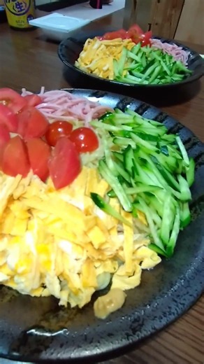 自家製野菜たっぷり冷麺
