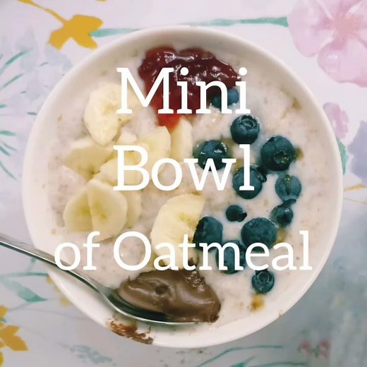 Easy oatmeal (porridge) recipe in the microwave - sugar free! low carb! high protein! #oatmeal