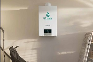 la société de distribution MGR installe sa première chaudière à hydrogène (Vaillant) pour l’eau chaude et le chauffage