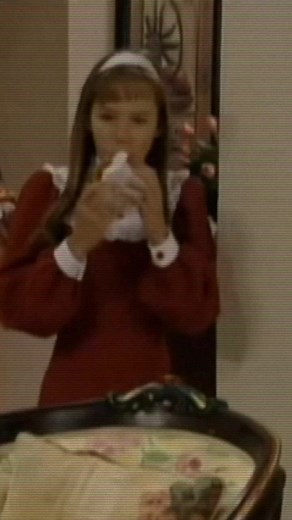 Violeta cambia a Angel por una Hamburguesa | Aventuras en el Tiempo