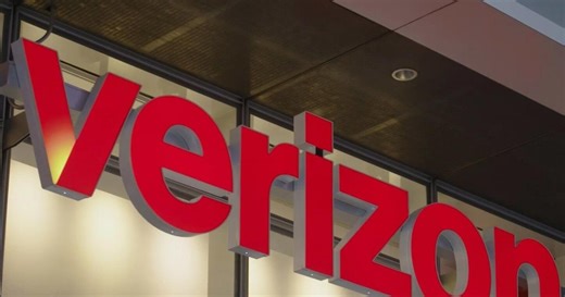 Hundreds of thousands of Verizon customers facing nationwide service outage