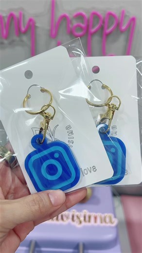 Discover Stylish NFC Keychains for Instagram Users